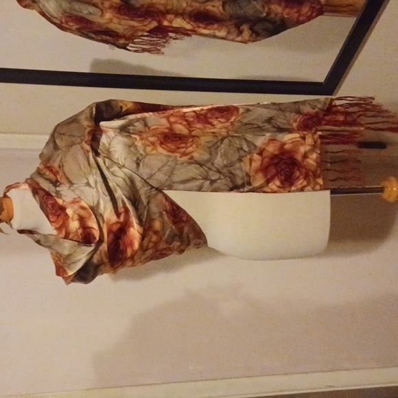 Mulberry Silk Wrap/Shawl - Picture 3 of 16